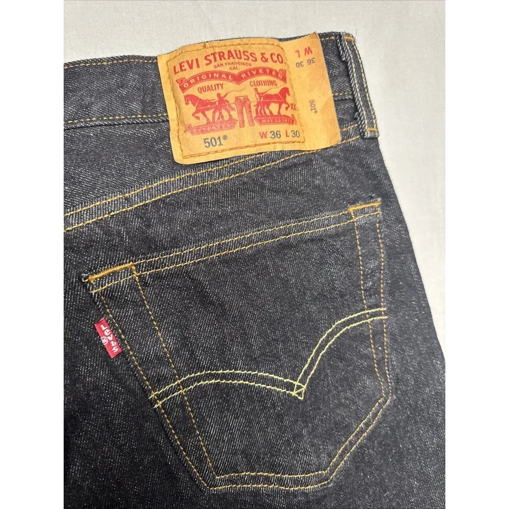 Levi's 501 Jeans 36x30 (34x28) Black Dark‎ Wash Button Fly Straight Leg Denim